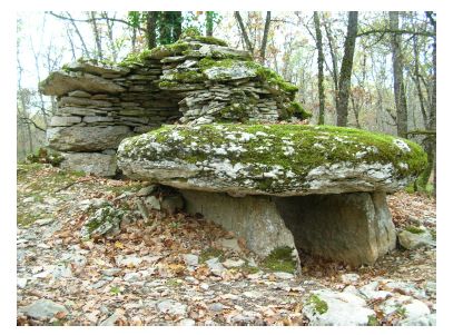 gariotte sur dolmen de Beauregard